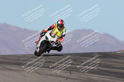 media/Feb-03-2024-SoCal Trackdays (Sat) [[767c60a41c]]/1-Turns 9 and 10 (940am)/
